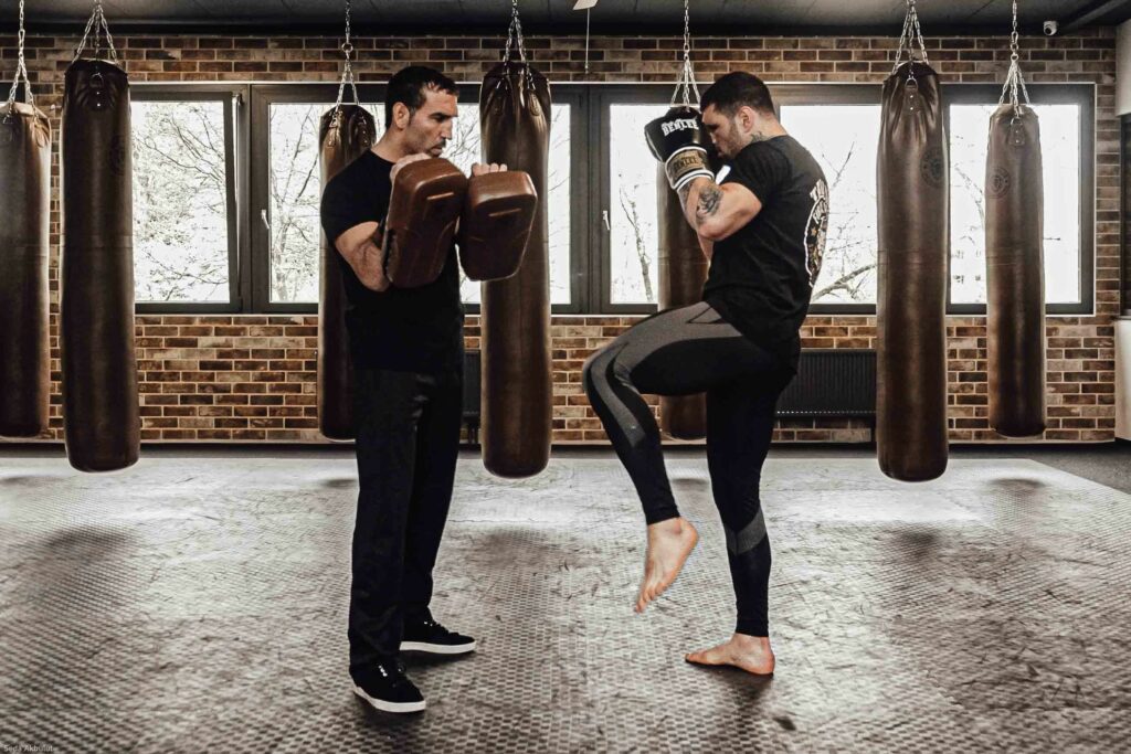 Kickboxtraining mit Trainer